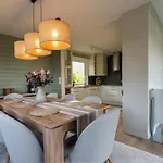 Reinefjorden Family House With Jacuzzi Βίλα