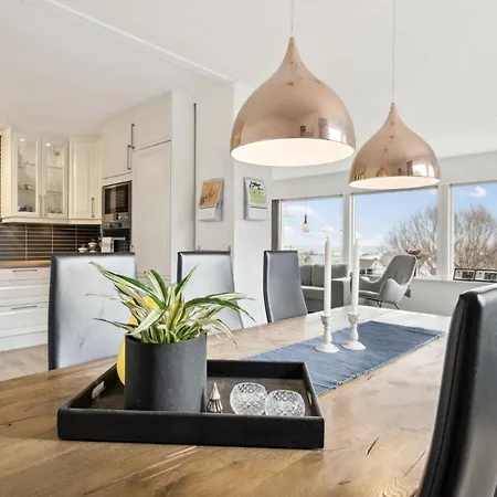 Reinefjorden Family House Villa *