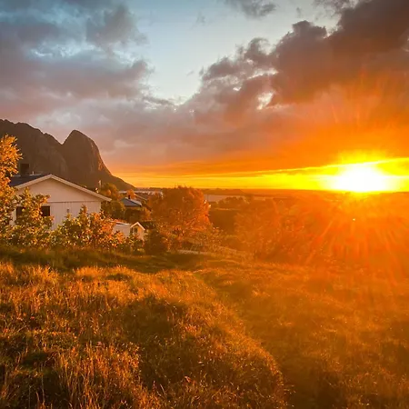 Reinefjorden Family House With Jacuzzi